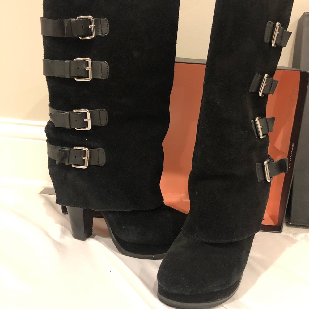 Boots - Picture 3 of 5